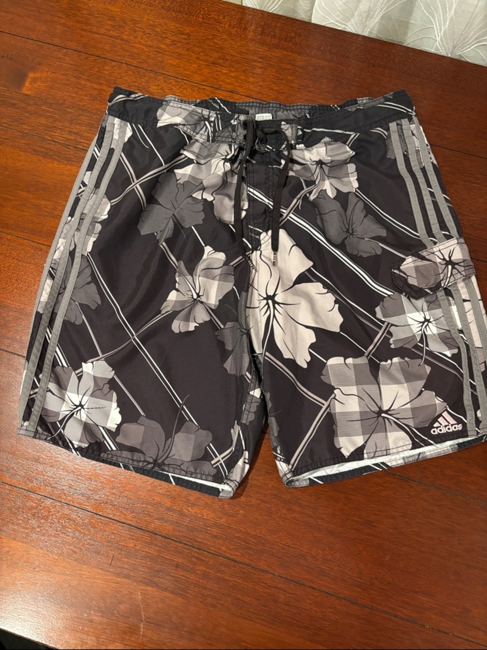 Adidas Men's Black & Gray Floral Swim Trunks Size 36